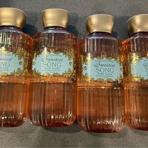 Bath & Body Works Sweetest Song Body Wash